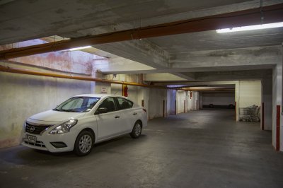 Apartamento ID.2184 - Departamento de 3 dormitorio con parrillero en venta , ultimo piso frente al mar, Punta del Este