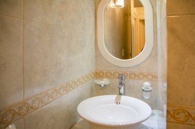 Apartamento ID.2184 - Departamento de 3 dormitorio con parrillero en venta , ultimo piso frente al mar, Punta del Este