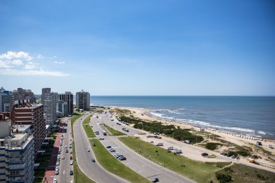 Apartamento ID.2980 - Hermoso Pent-house en torre Imperiale ,venta en zona de la Brava.