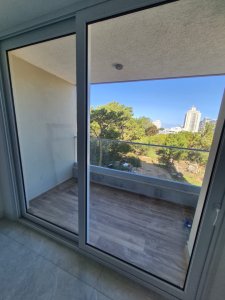 Apartamento ID.3317 - Invierta en Punta del este en hasta 100 cuotas. Departamentos en venta.