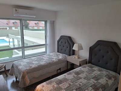 Apartamento ID.2189 - Hermoso Departamento de 3 dormitorios en venta frente al mar. 