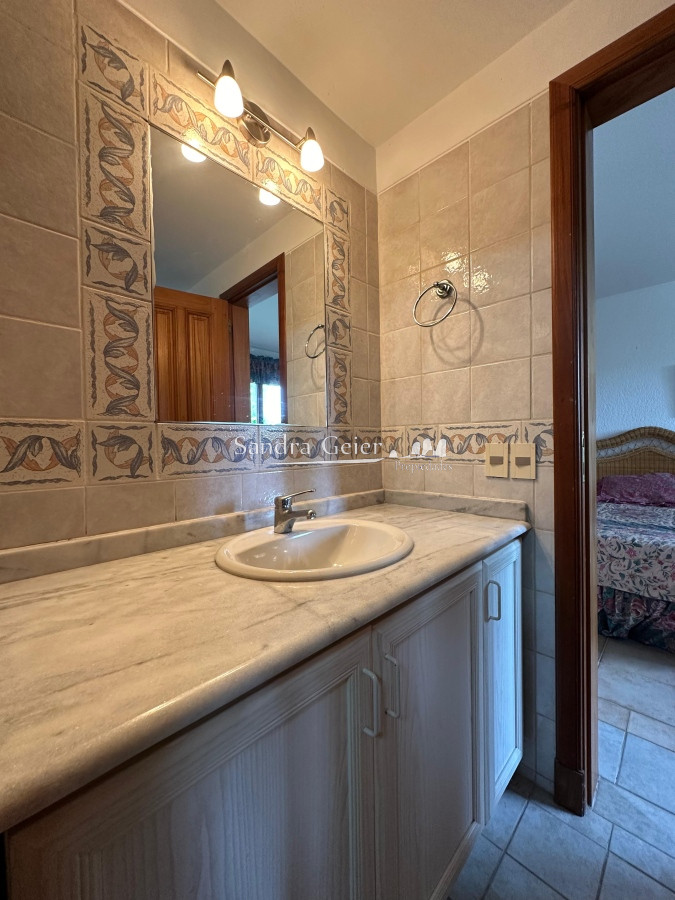 Casa ID.2470 - Propiedad exclusiva ubicada en Golf, Punta del este 