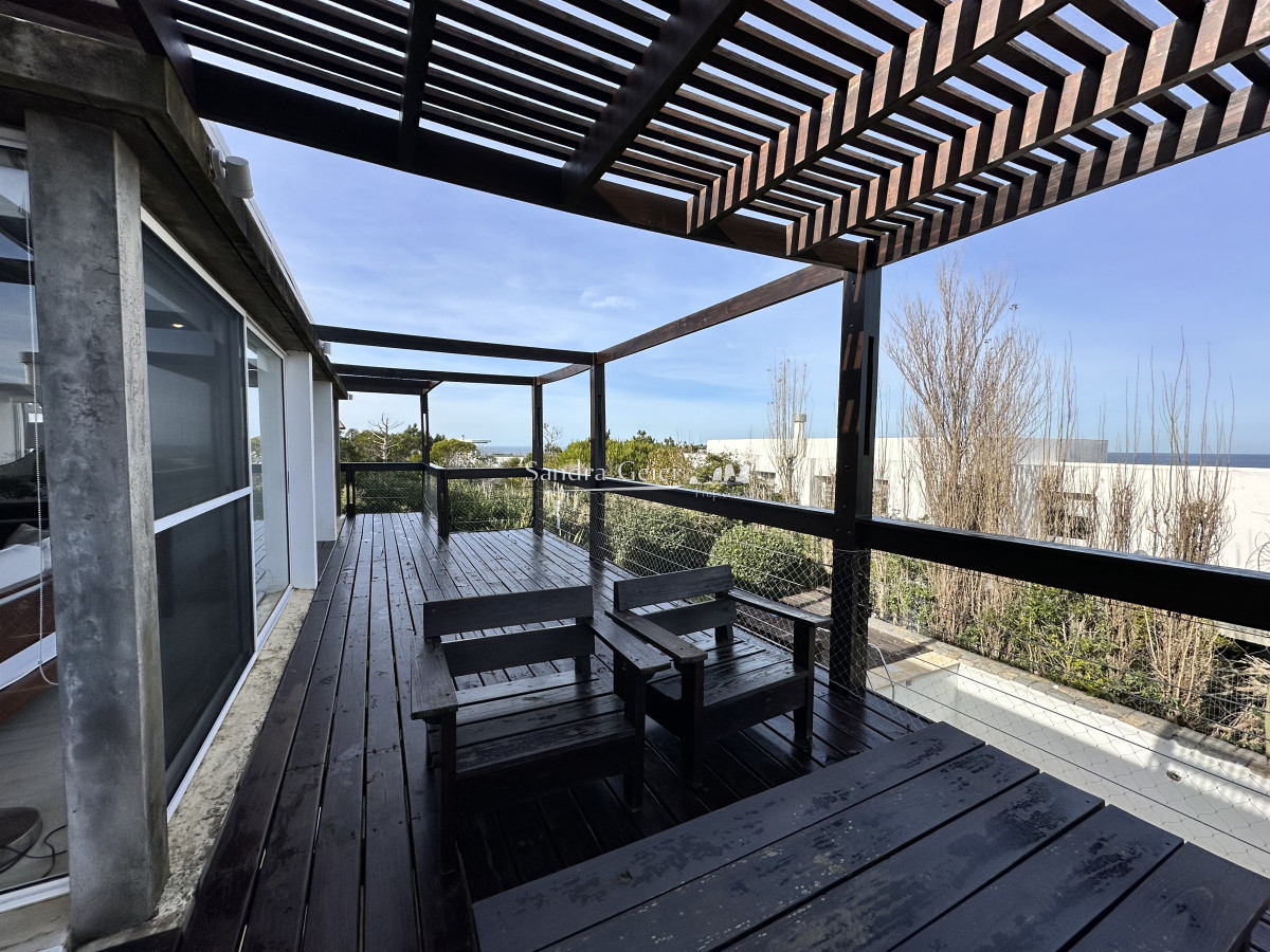 Casa ID.3026 - Casa en venta estilo minimalista a 300 mts del mar, El chorro.