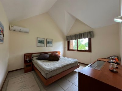Casa ID.2470 - Propiedad exclusiva ubicada en Golf, Punta del este 