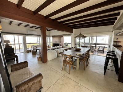 Casa ID.3026 - Casa en venta estilo minimalista a 300 mts del mar, El chorro.