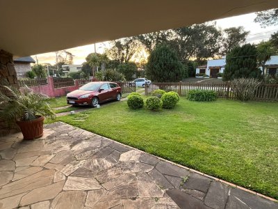Casa ID.2740 - Vende casa de 3 dormitorios en Pinares, Punta del Este 