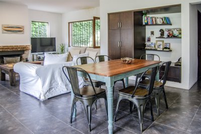 Casa ID.3523 - Excelente chalet de 5 dormitorios en venta a pasos de Playa Mansa Punta del Este