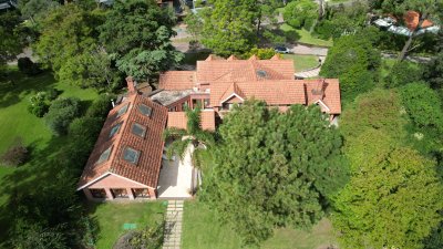 Casa ID.2470 - Propiedad exclusiva ubicada en Golf, Punta del este 