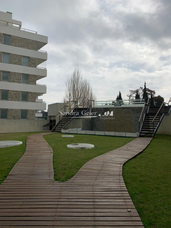Apartamento ID.3444 - Departamento de 3 dormitorios en venta. Gran Oportunidad en Mansa.