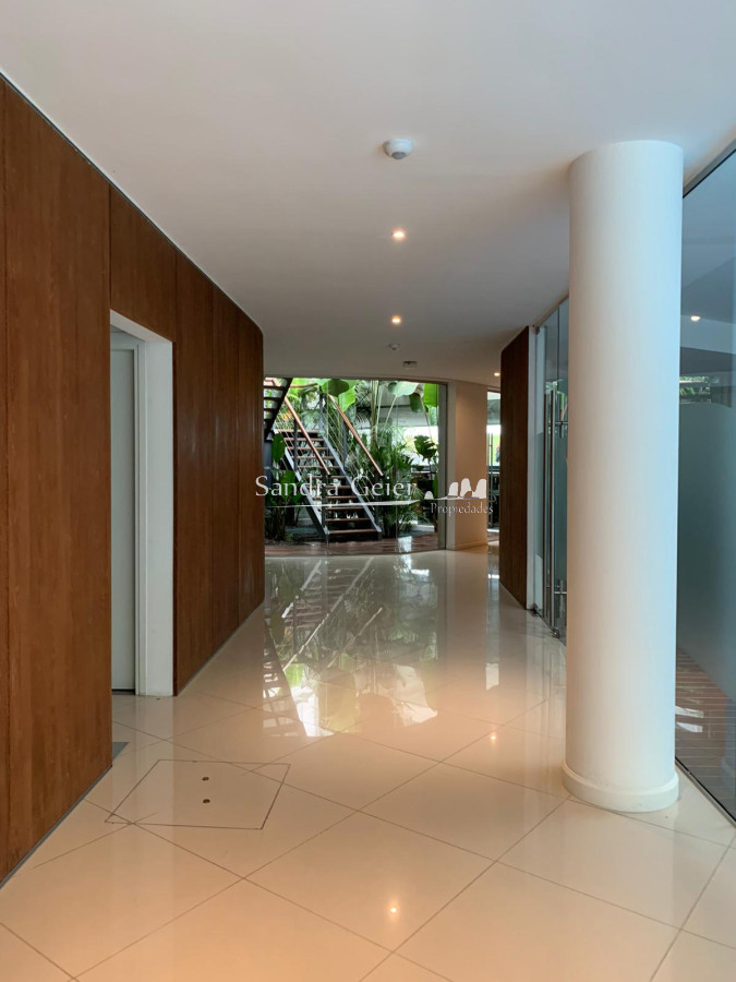 Apartamento ID.3444 - Departamento de 3 dormitorios en venta. Gran Oportunidad en Mansa.