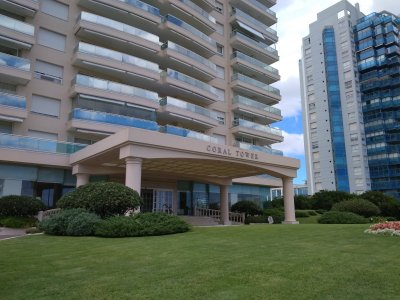 Apartamento ID.3403 - Departamento de 3 dormitorios en venta en Coral Tower en venta