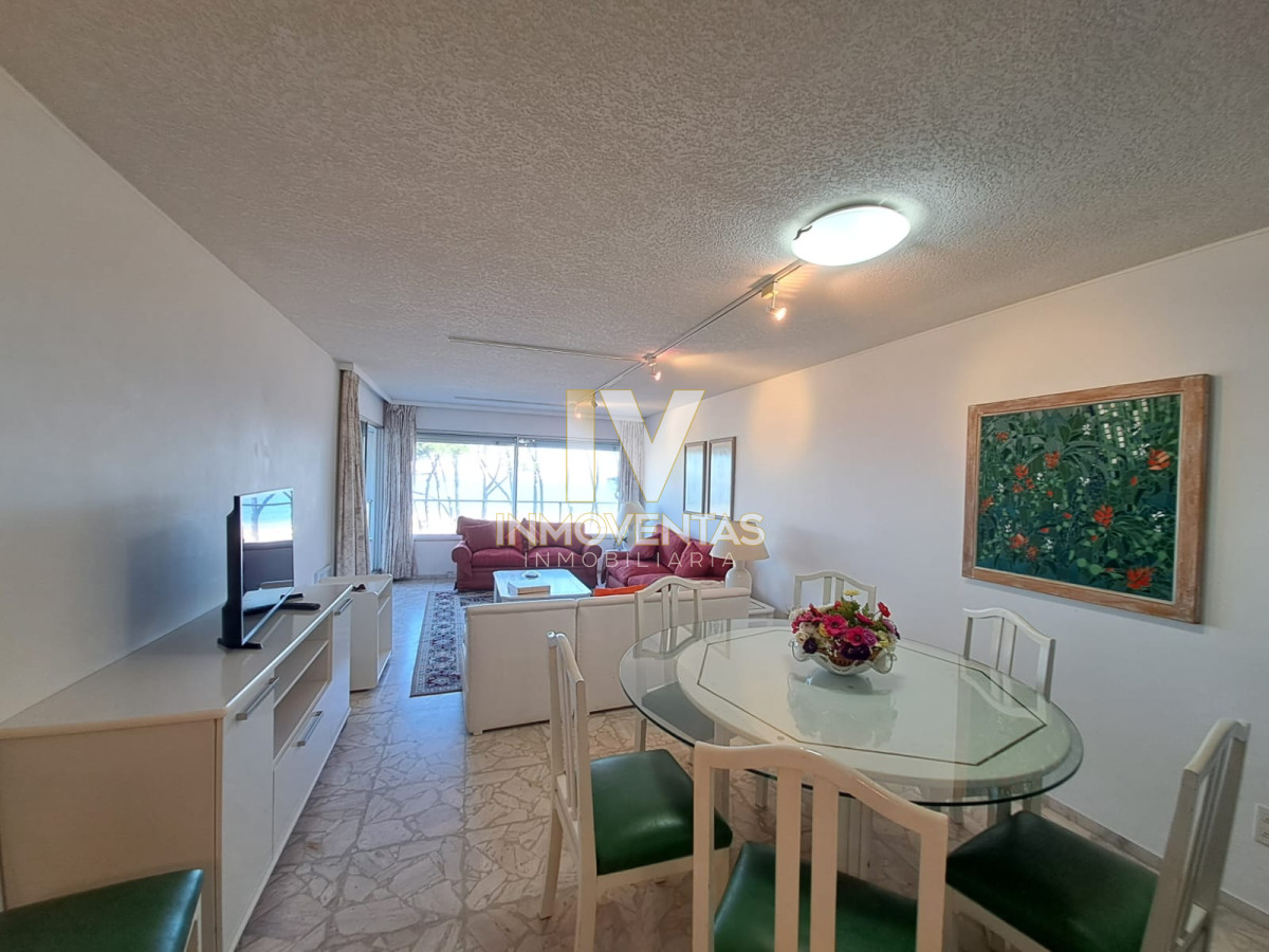 Apartamento ID.4528 - Apartamento en Venta de 2 dormitorios en Edificio I´marangatu, Playa Mansa , Punta del Este