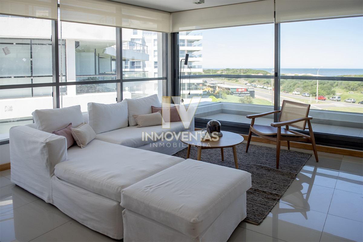 Apartamento ID.4186 - Penthouse frente al mar en venta en Blue Bird, 3 dormitorios en suite. Punta del este