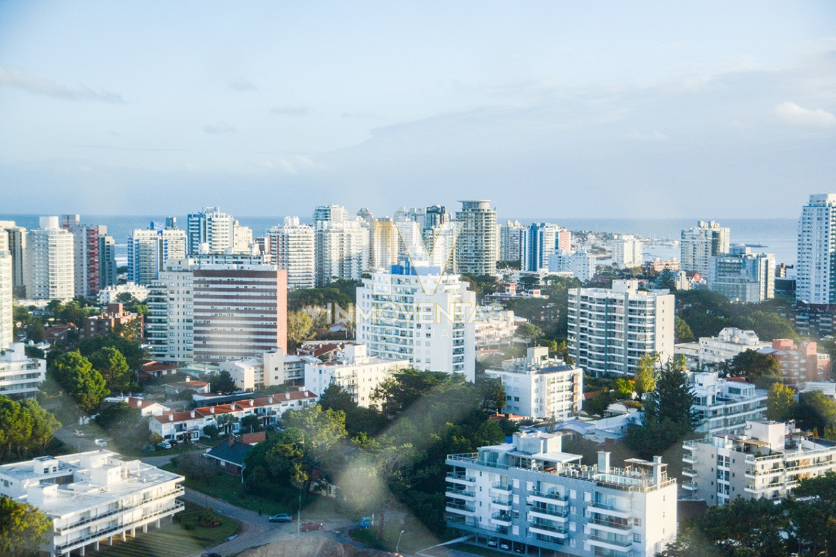 Apartamento ID.4734 - Apartamento de 2 dormitorios en Roosevelt - Punta del Este