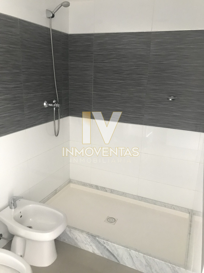 Apartamento ID.4700 - Apartamento en Torre One II. Al frente. unidad de 1 dormitorio en Punta del Este 