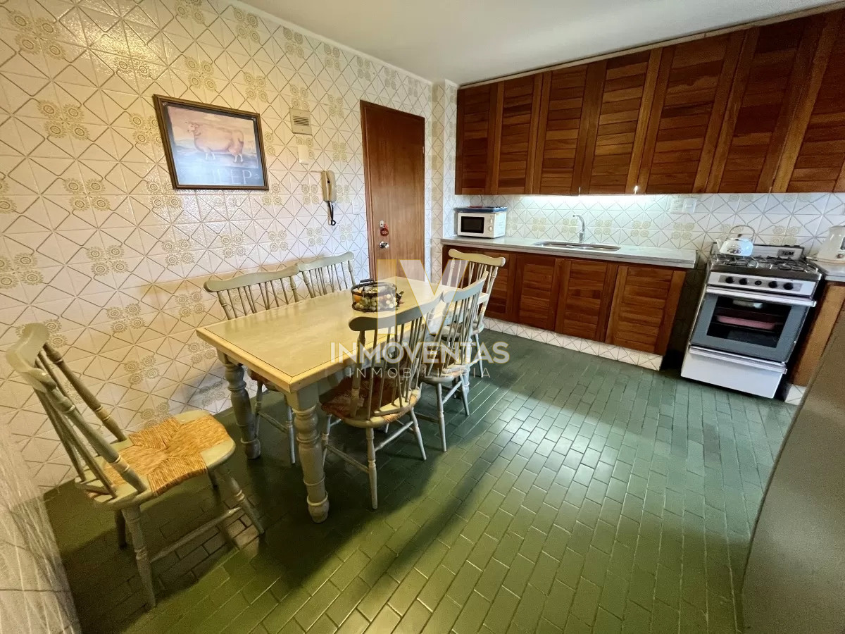 Apartamento ID.4743 - Apartamento en Venta de 3 dormitorios en Playa Brava , Punta del este 