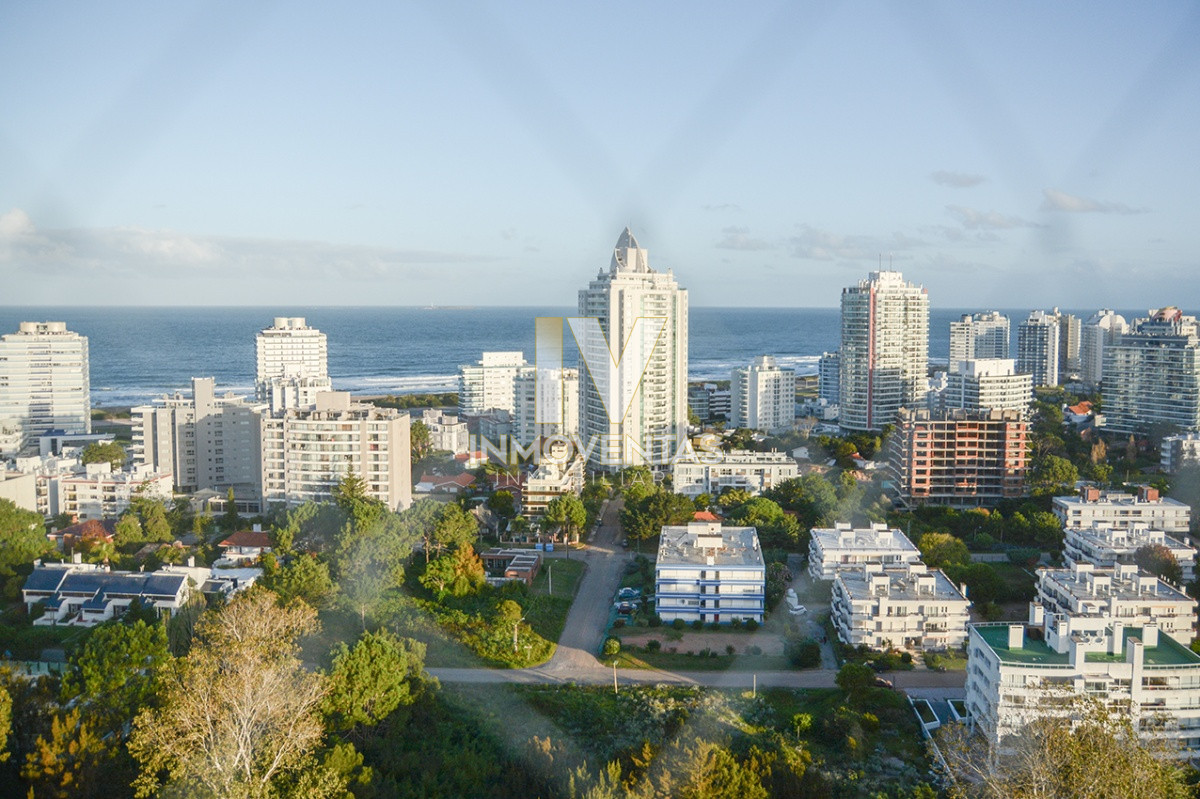 Apartamento ID.4734 - Apartamento de 2 dormitorios en Roosevelt - Punta del Este