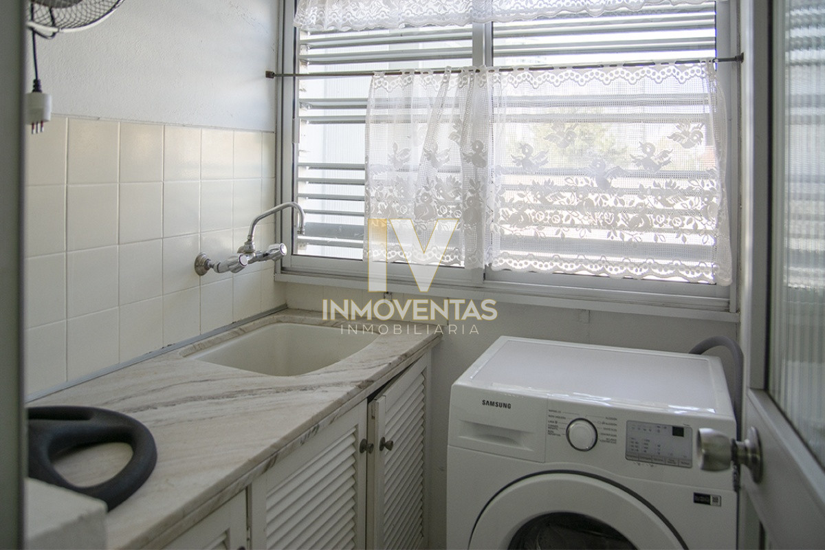 Apartamento ID.4522 - Hermoso Departamento de 3 dormitorios en venta frente al mar. 