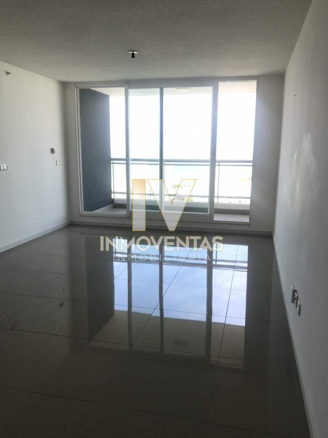 Apartamento ID.4700 - Apartamento en Torre One II. Al frente. unidad de 1 dormitorio en Punta del Este 