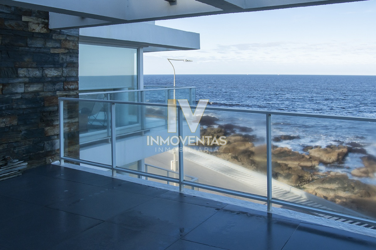 Apartamento ID.4185 - Espectacular departamento frente al mar .