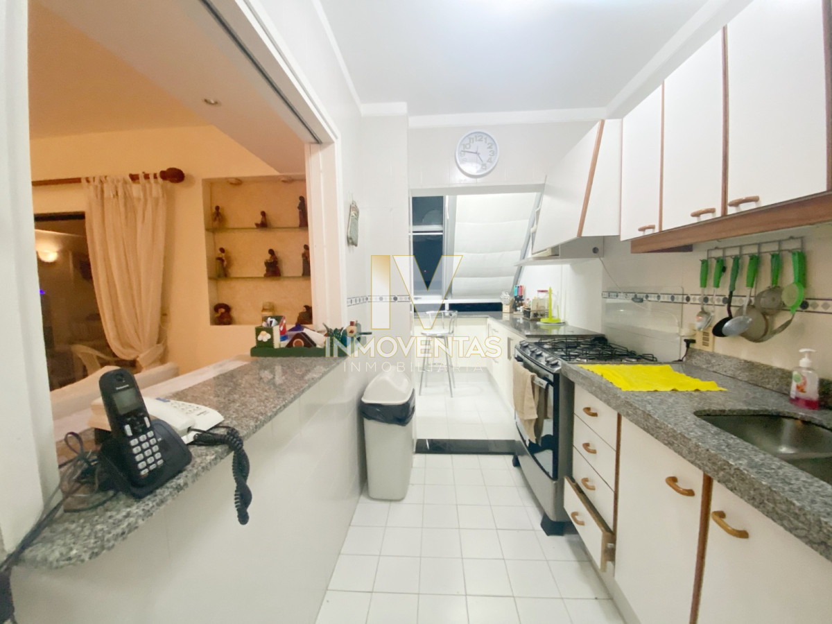 Apartamento ID.4277 - Vende Penthouse con hermosa vista en Aidy Grill- Punta del Este, de 4 dormitorios + dep de servicio.