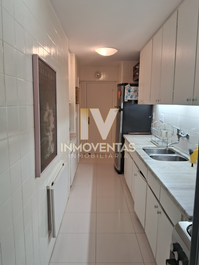 Apartamento ID.4522 - Hermoso Departamento de 3 dormitorios en venta frente al mar. 