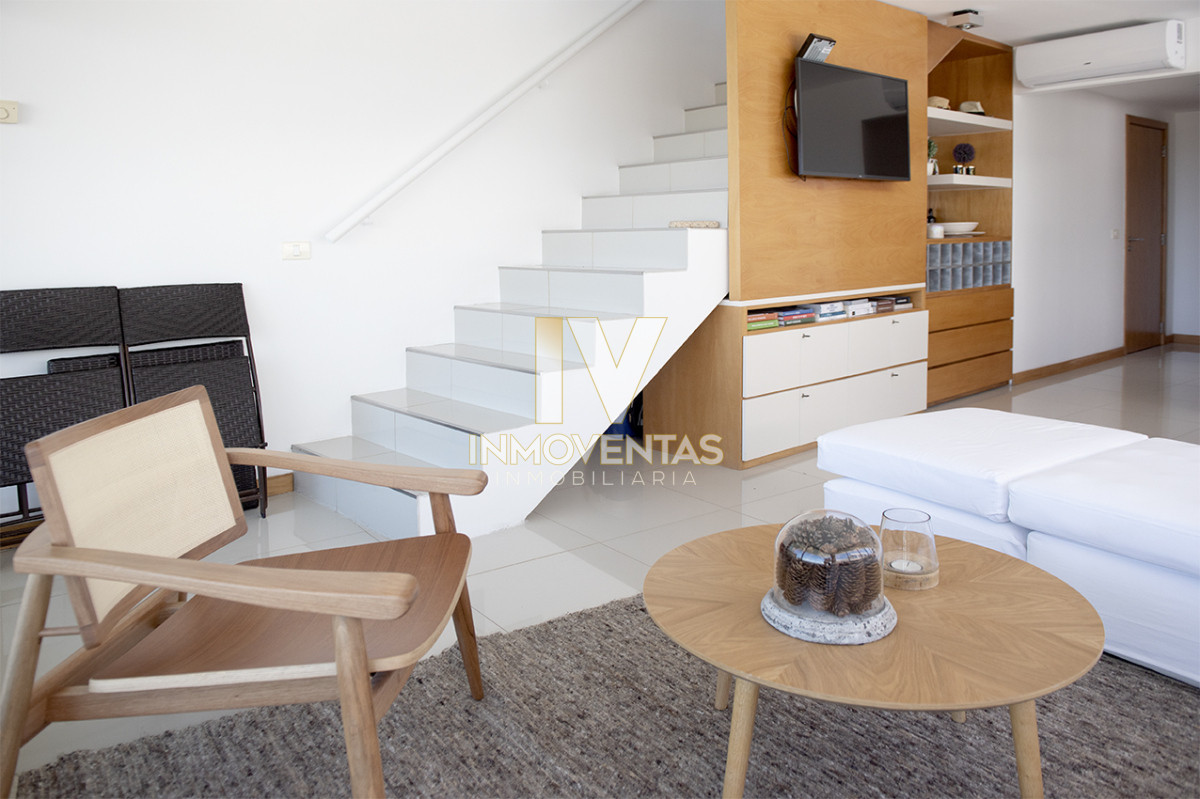 Apartamento ID.4186 - Penthouse frente al mar en venta en Blue Bird, 3 dormitorios en suite. Punta del este