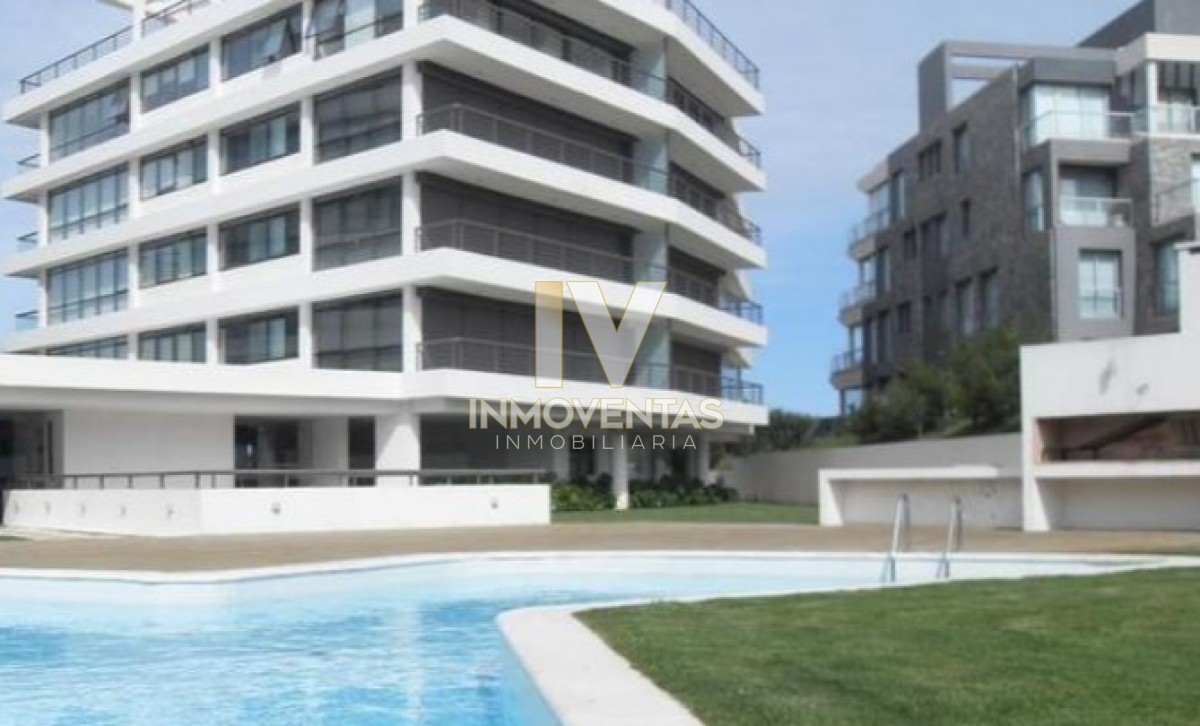 Apartamento ID.4184 - Venta Apartamento 3 dormitorios zona Playa Brava en primera línea frente al mar