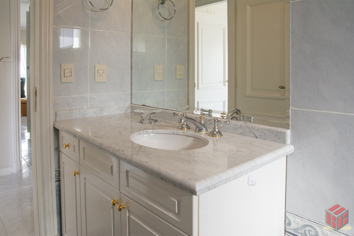 Apartamento ID.8910 - Departamento de 3 dormitorios en venta frente a Playa Mansa, Coral Tower