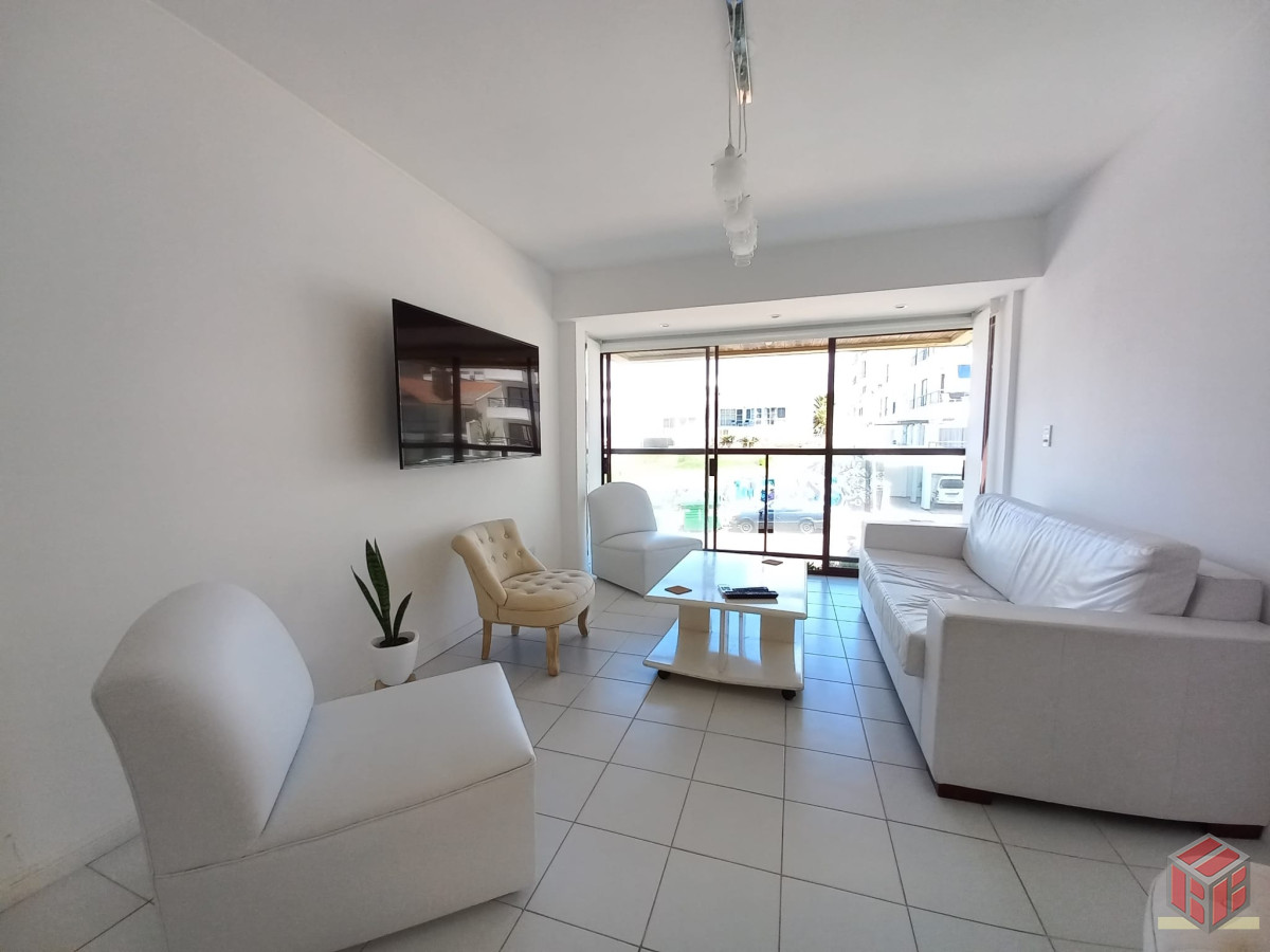 Apartamento ID.8846 - Apartamento  en Venta de 2 dormitorios en Peninsula , Punta del este 