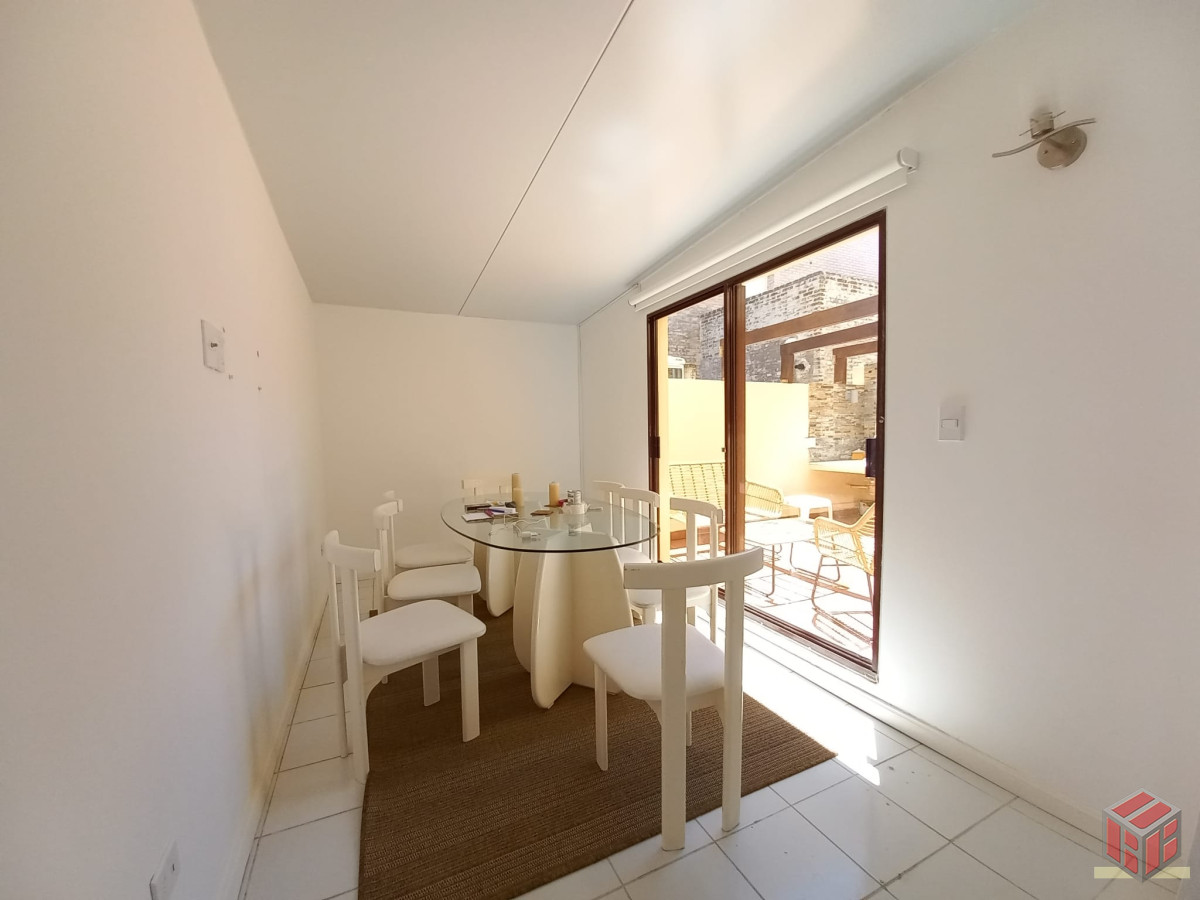 Apartamento ID.8846 - Apartamento  en Venta de 2 dormitorios en Peninsula , Punta del este 