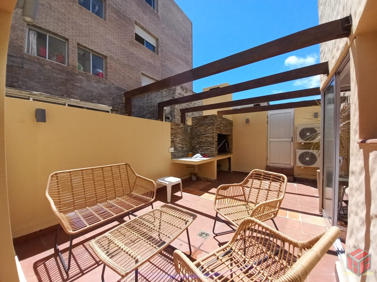 Apartamento ID.8846 - Apartamento  en Venta de 2 dormitorios en Peninsula , Punta del este 