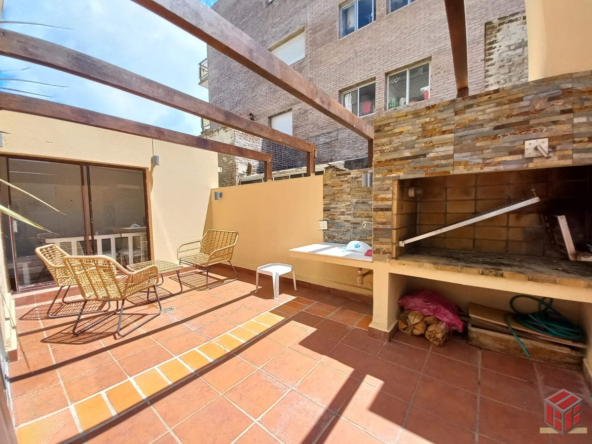 Apartamento ID.8846 - Apartamento  en Venta de 2 dormitorios en Peninsula , Punta del este 