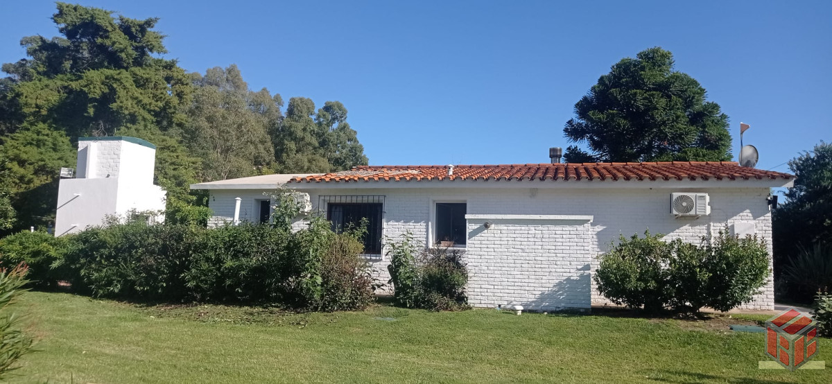 Chacra ID.8892 - Vende Chacra amplio, con casa de 3 dormitorios en Camino de los Ceibos, San Carlos.