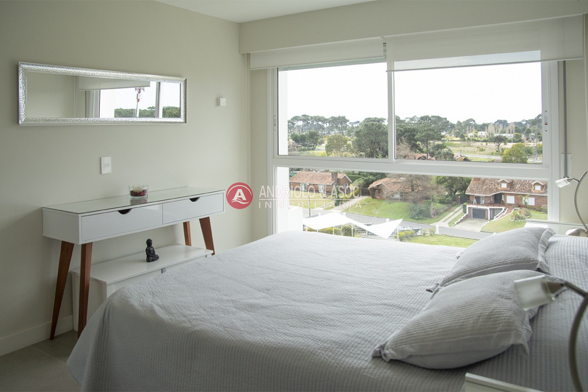 Apartamento ID.6714 - Departamento de 2 dormitorios en venta, Punta del Este