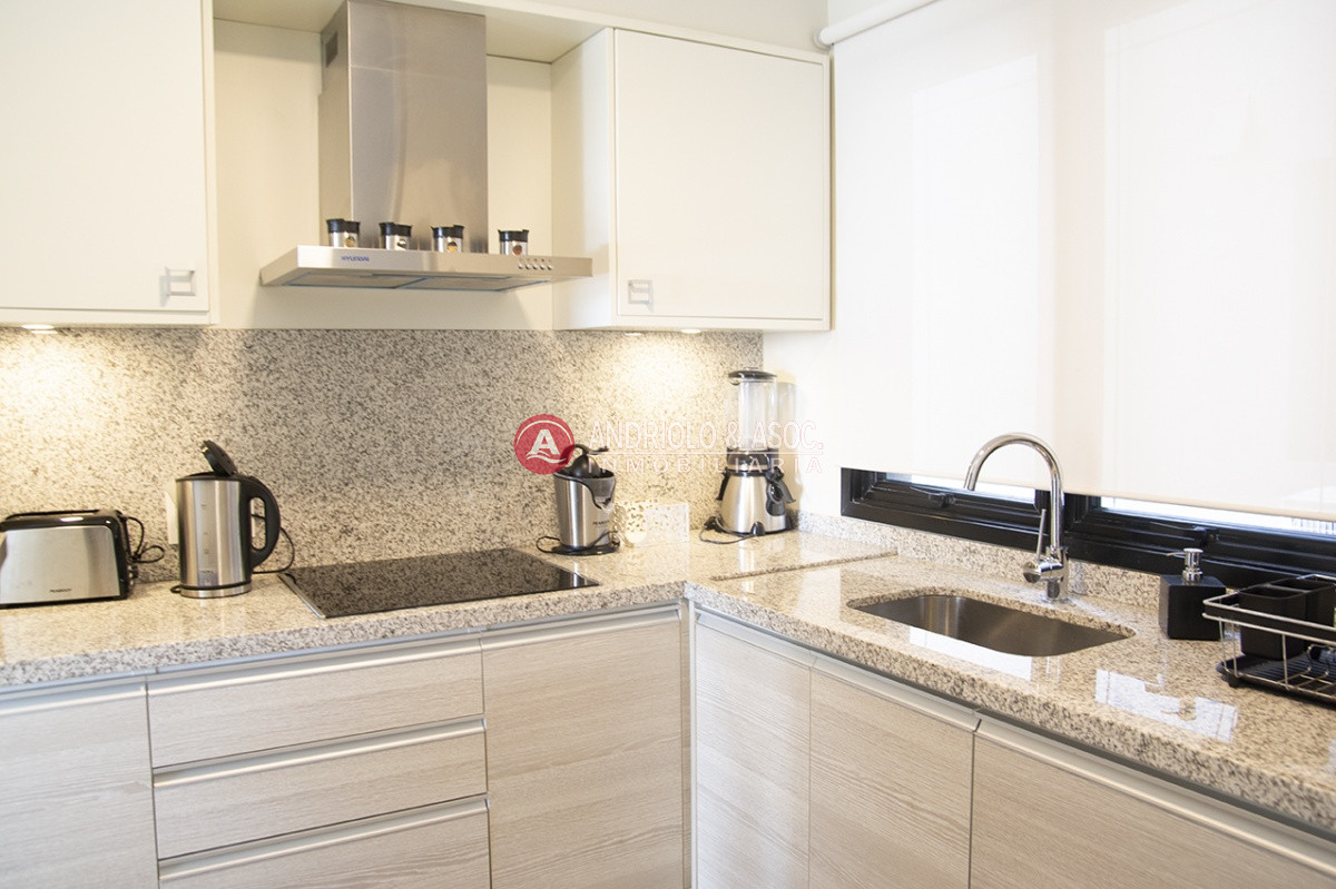 Apartamento ID.6714 - Departamento de 2 dormitorios en venta, Punta del Este