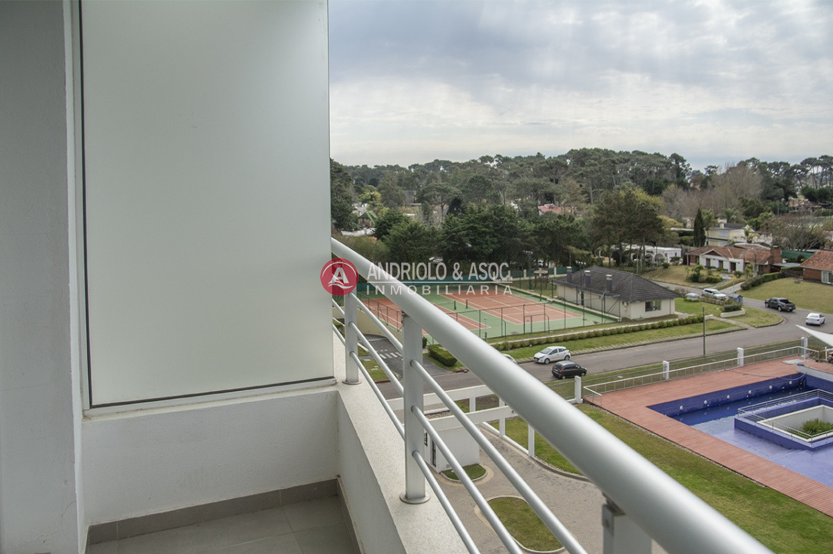 Apartamento ID.6714 - Departamento de 2 dormitorios en venta, Punta del Este