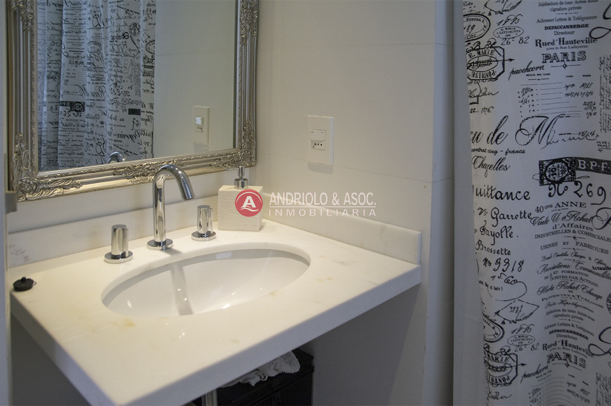 Apartamento ID.6714 - Departamento de 2 dormitorios en venta, Punta del Este