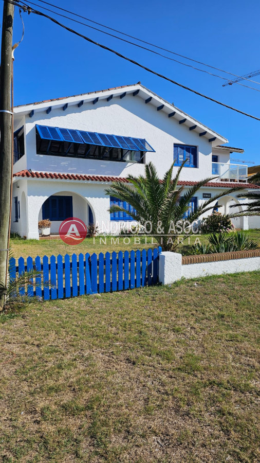 Casa ID.6708 - Importante residencia frente al mar 