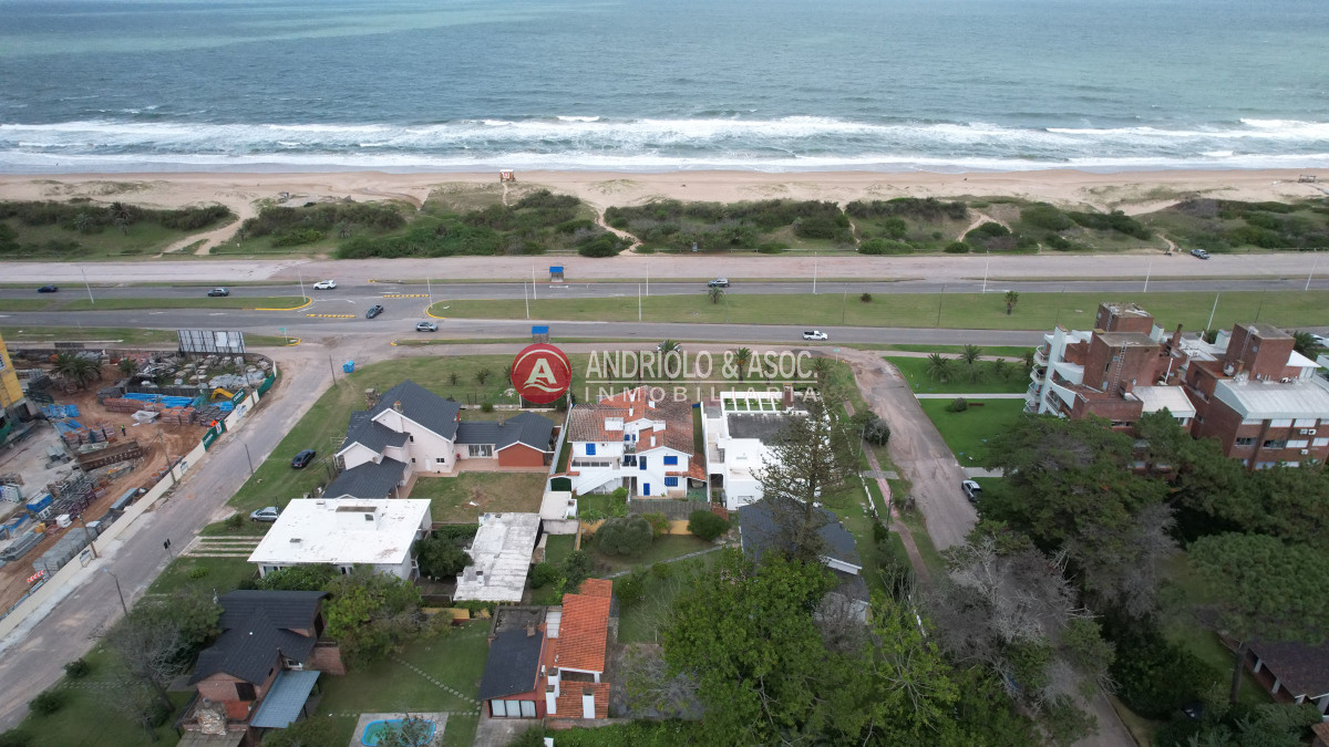 importante residencia frente al mar  - and6708c