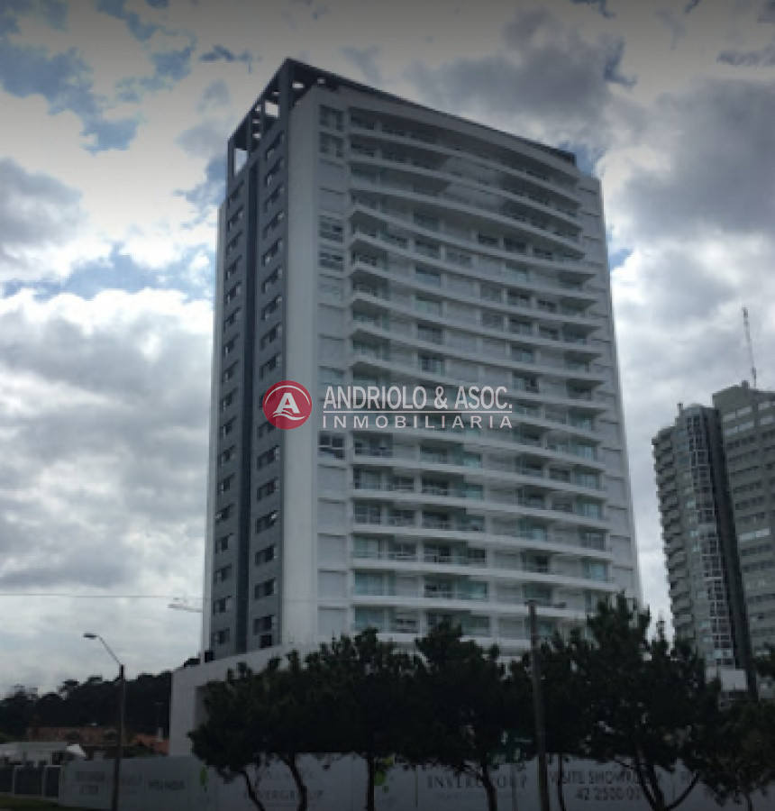 Apartamento ID.6714 - Departamento de 2 dormitorios en venta, Punta del Este