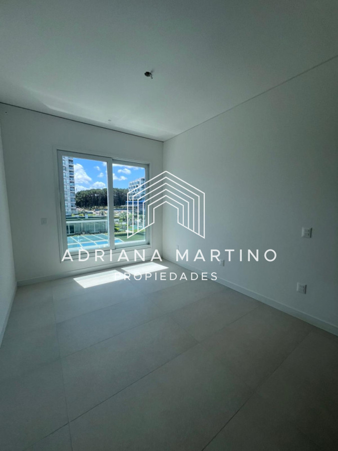 Apartamento ID.71628 - Vistas panoramicas de Playa Brava, Departamento de 3 dormitorios en venta. Torre Le Parc