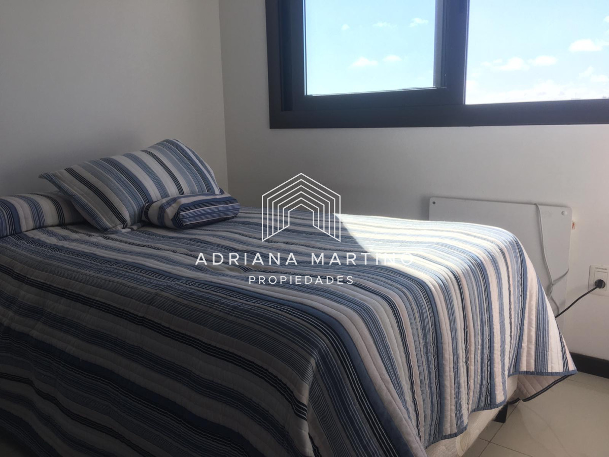 Apartamento ID.71283 - Vende apartamento de 2 dormitorios en Stradivarius, Punta del Este