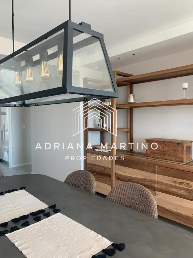 Apartamento ID.71099 - Vende apartamento con vista al mar de 3 suites, en Mansa- Punta del Este.