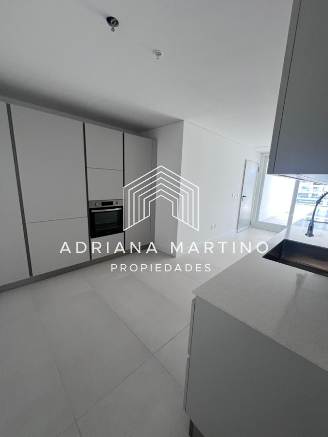 Apartamento ID.71628 - Vistas panoramicas de Playa Brava, Departamento de 3 dormitorios en venta. Torre Le Parc