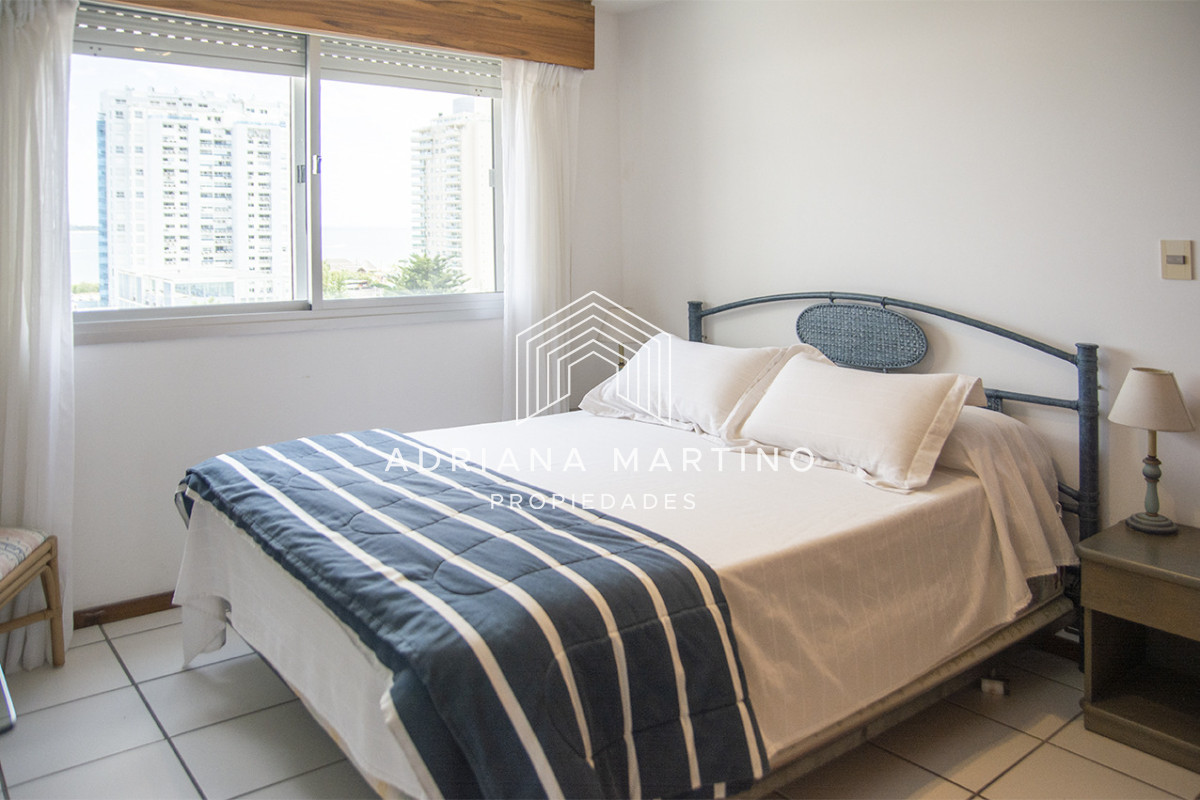 Apartamento ID.71630 - Apartamento de 3 dormitorios a la venta en playa Mansa Punta del Este