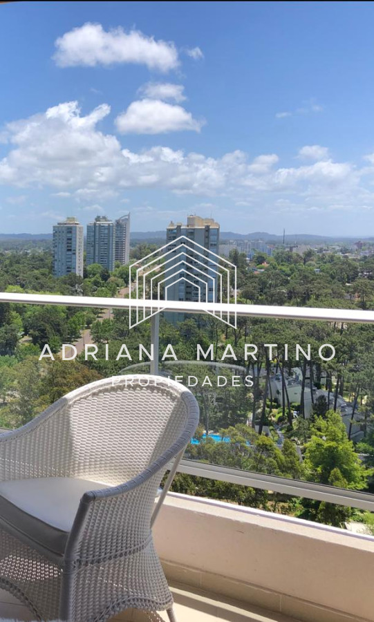 Apartamento ID.71283 - Vende apartamento de 2 dormitorios en Stradivarius, Punta del Este
