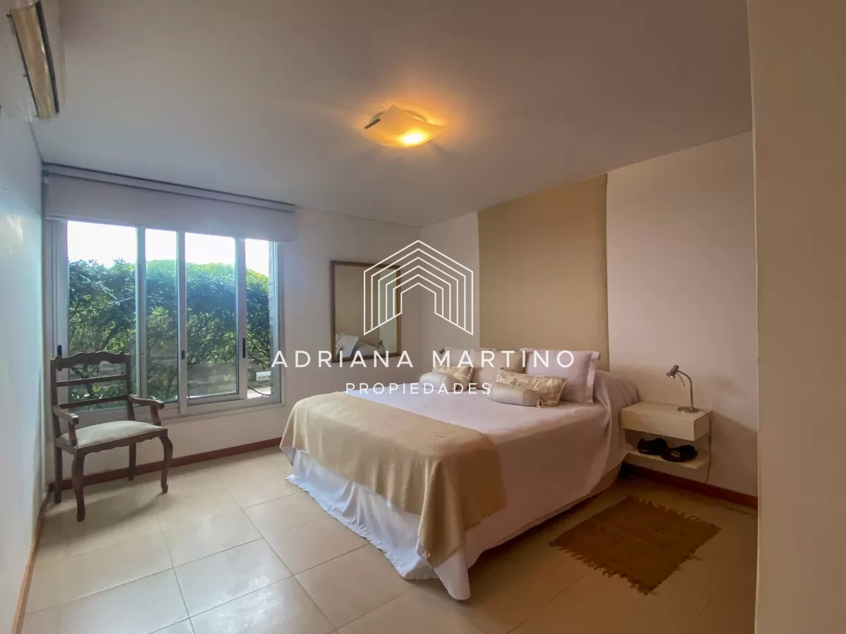Apartamento ID.71091 - Impecable departamento, comodo e iluminado.