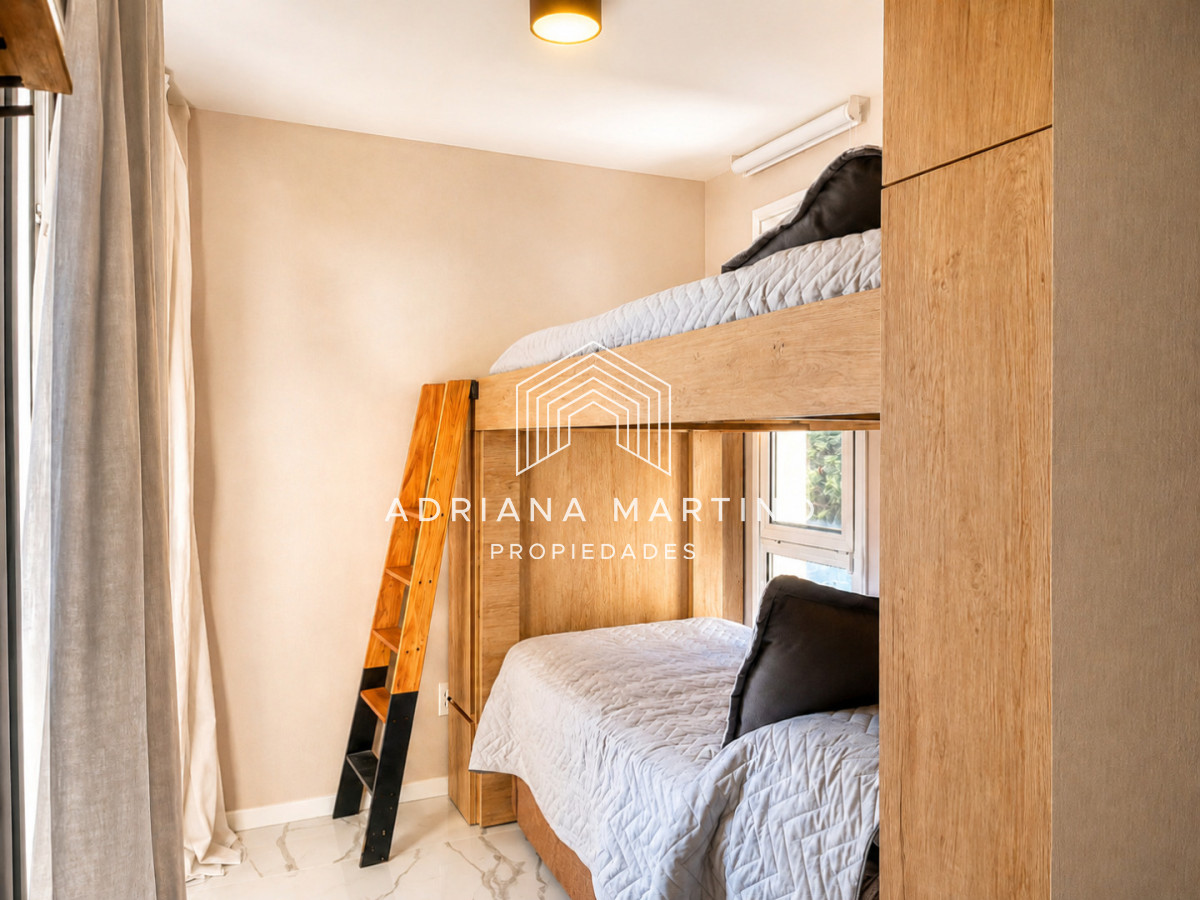 Apartamento ID.71099 - Vende apartamento con vista al mar de 3 suites, en Mansa- Punta del Este.