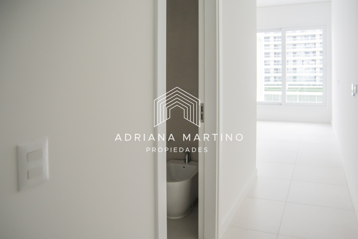 Apartamento ID.71628 - Vistas panoramicas de Playa Brava, Departamento de 3 dormitorios en venta. Torre Le Parc